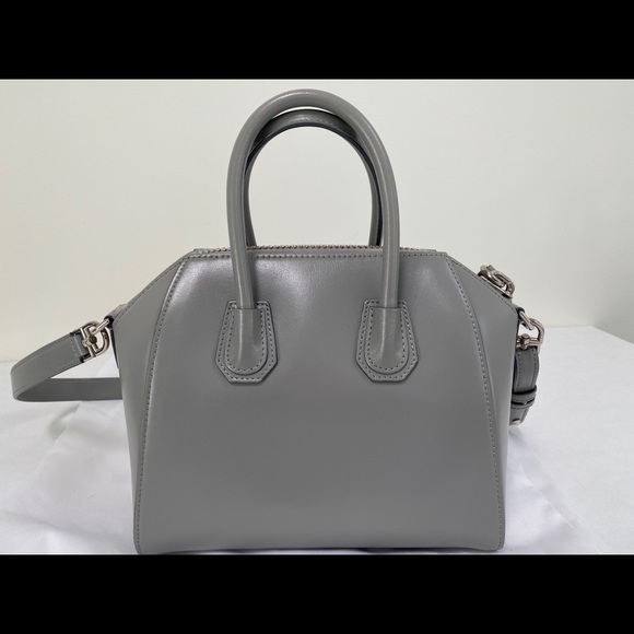 Givenchy mini Antigona in smooth grey leather - Picture 9 of 11